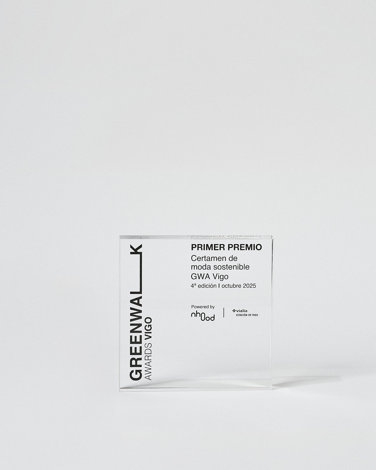 Personalisierte Acrylglas-Ehrentafel VIGO Sustain Awards